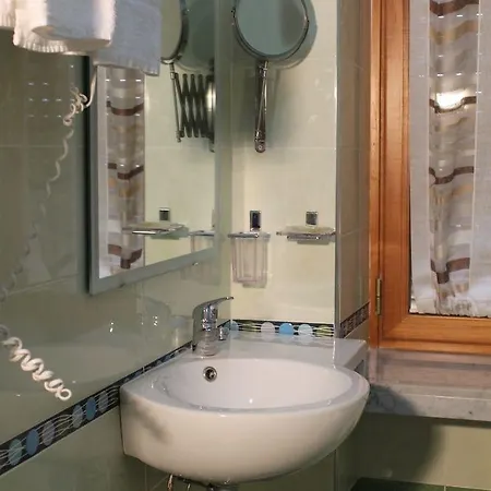 In Alojamento de Acomodação e Pequeno-almoço 4*